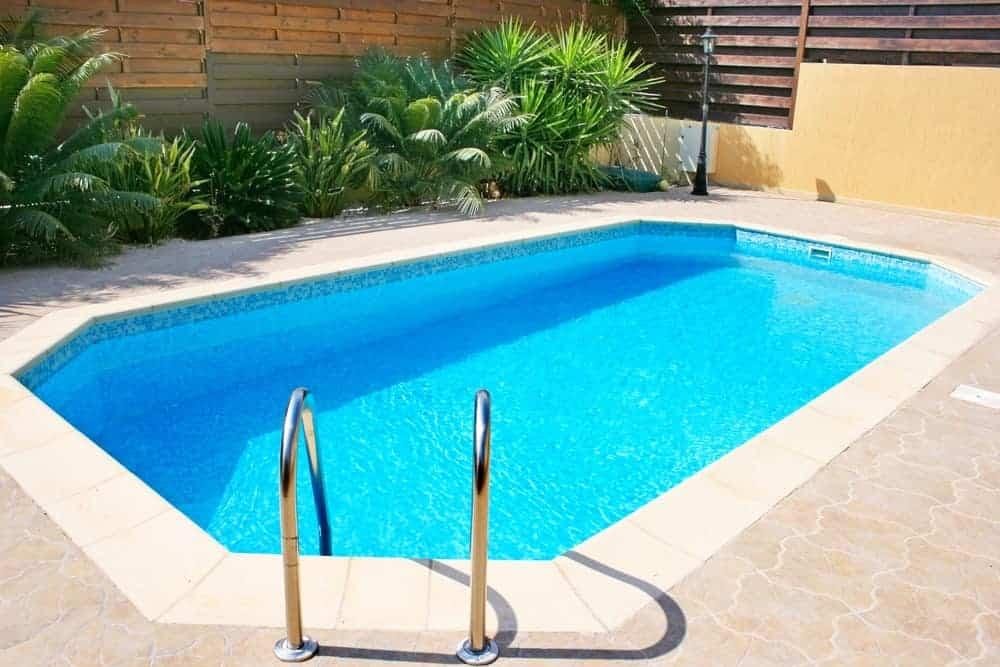 You are currently viewing The Perfect Size for your Swimming Pool Tiles